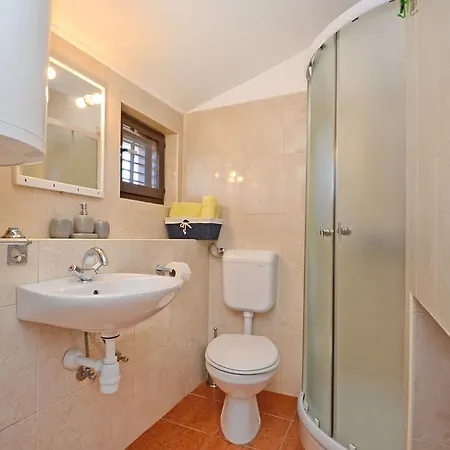 Lili Апартаменти *